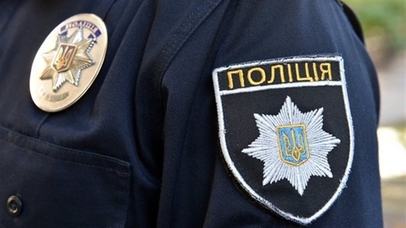 В центрі Дніпра стався вибух: невідомий предмет розірвався в руках підлітка