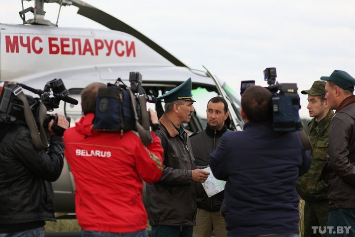 У Білорусі проводять масштабну операцію з пошуку хлопчика, використовуючи вертольоти і тепловізори: опубліковано фото і відео