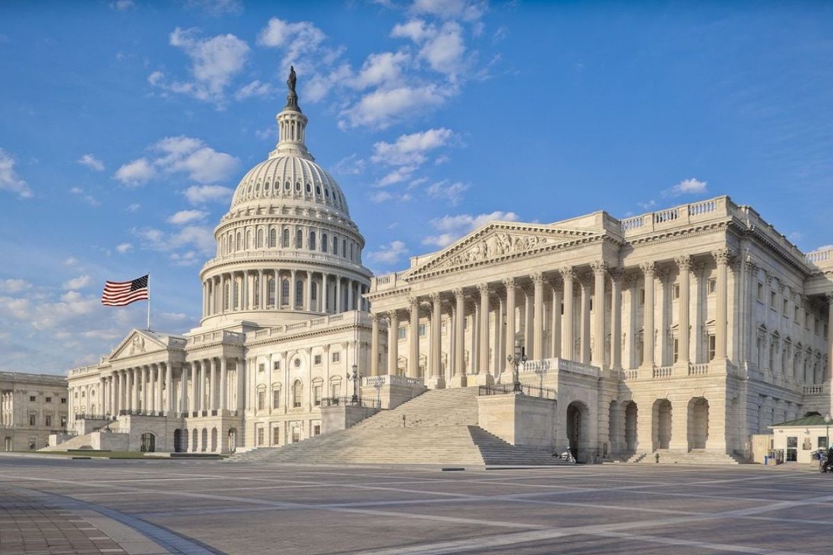 Сенатори США готують нові законопроєкти про санкції проти Росії — The Hill