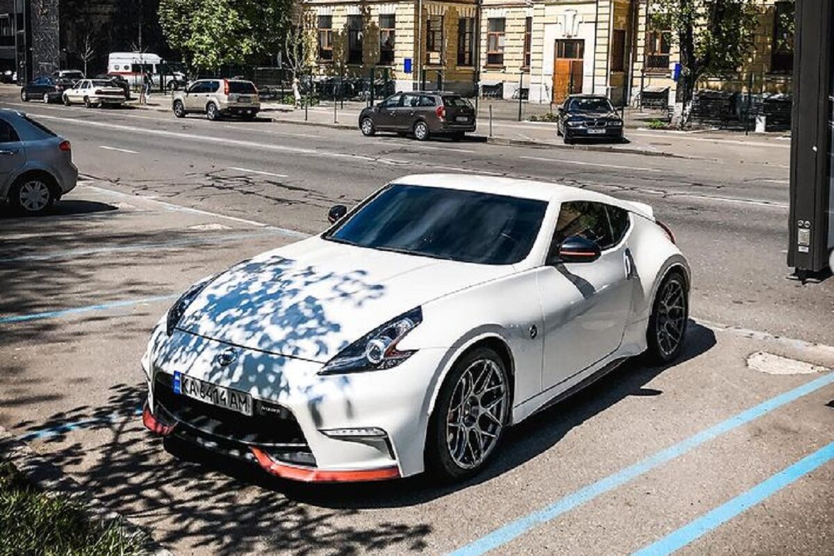 Nissan 370Z Nismo - фото редкого спорткара в Киеве - Апостроф