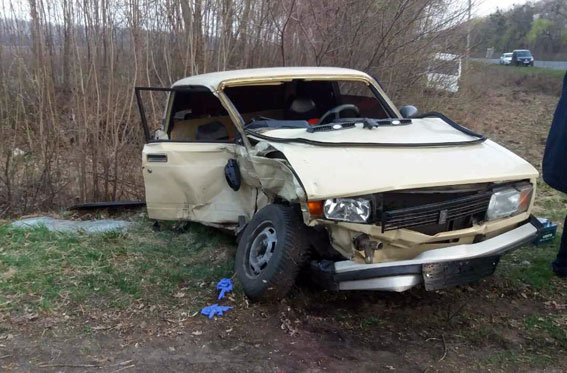 Близ Диканьки произошло ДТП с участием буса: опубликованы фото