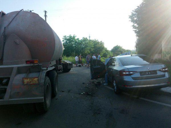 В опасное ДТП с грузовиком попал экс-глава Ровенской облрады