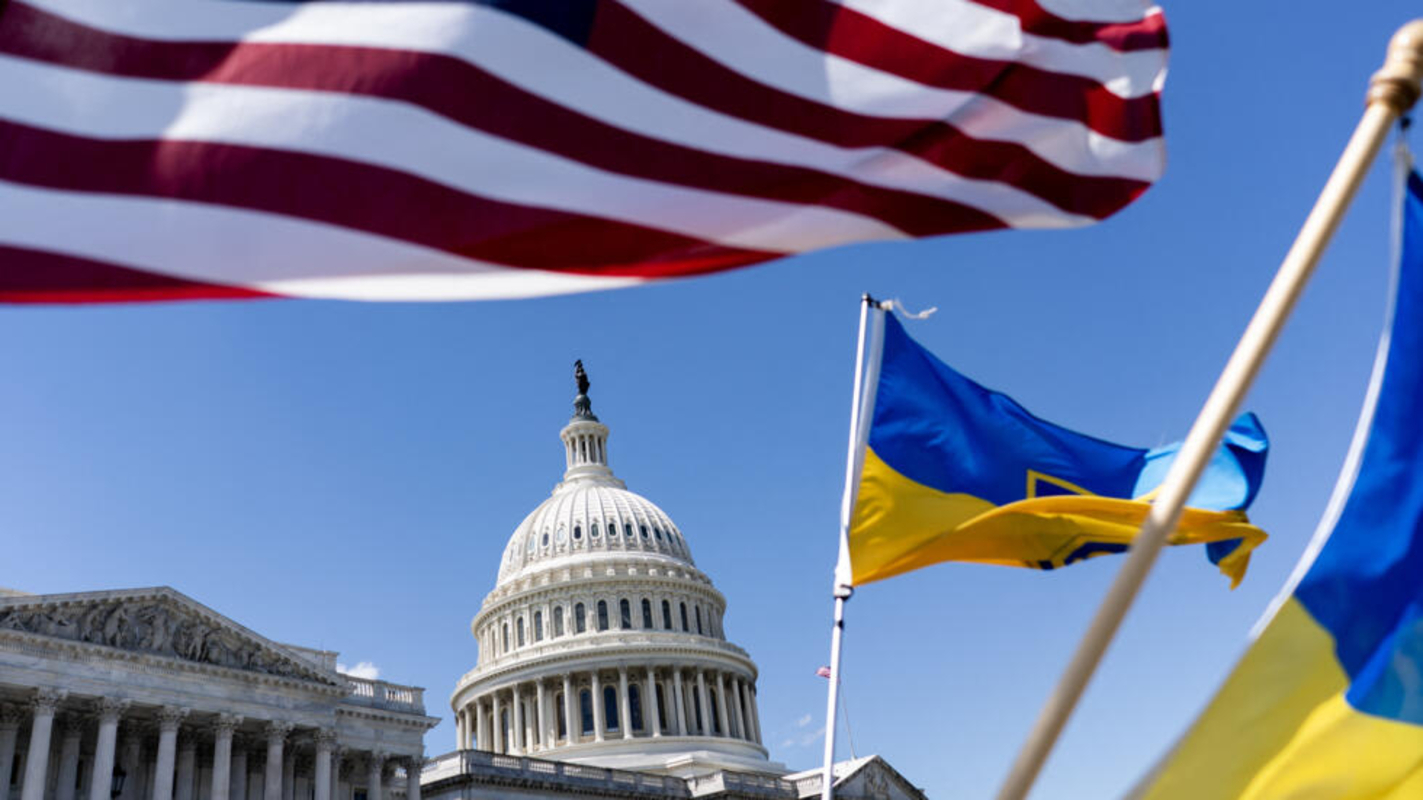 Грант замінили кредитом: як Україна віддаватиме борги Америці