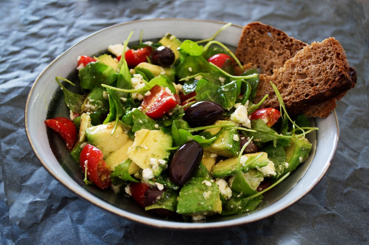 Салат с авокадо и брынзой рецепт – Греческая кухня: Салаты. «Еда»