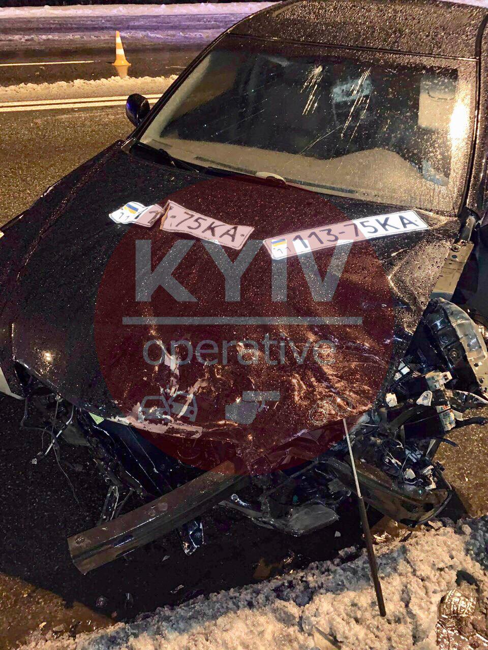 П'яний "прокурор" влаштував у Києві масштабну ДТП: фото і відео з місця аварії