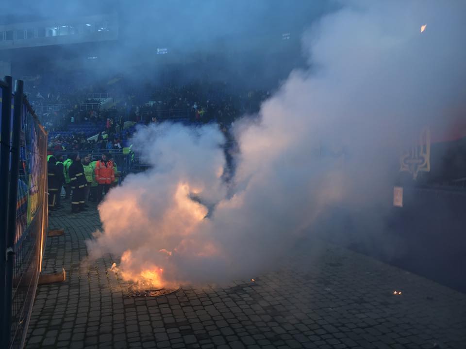 Стало відомо про скандальну витівку українських фанів на матчі з Сербією: опубліковано фото