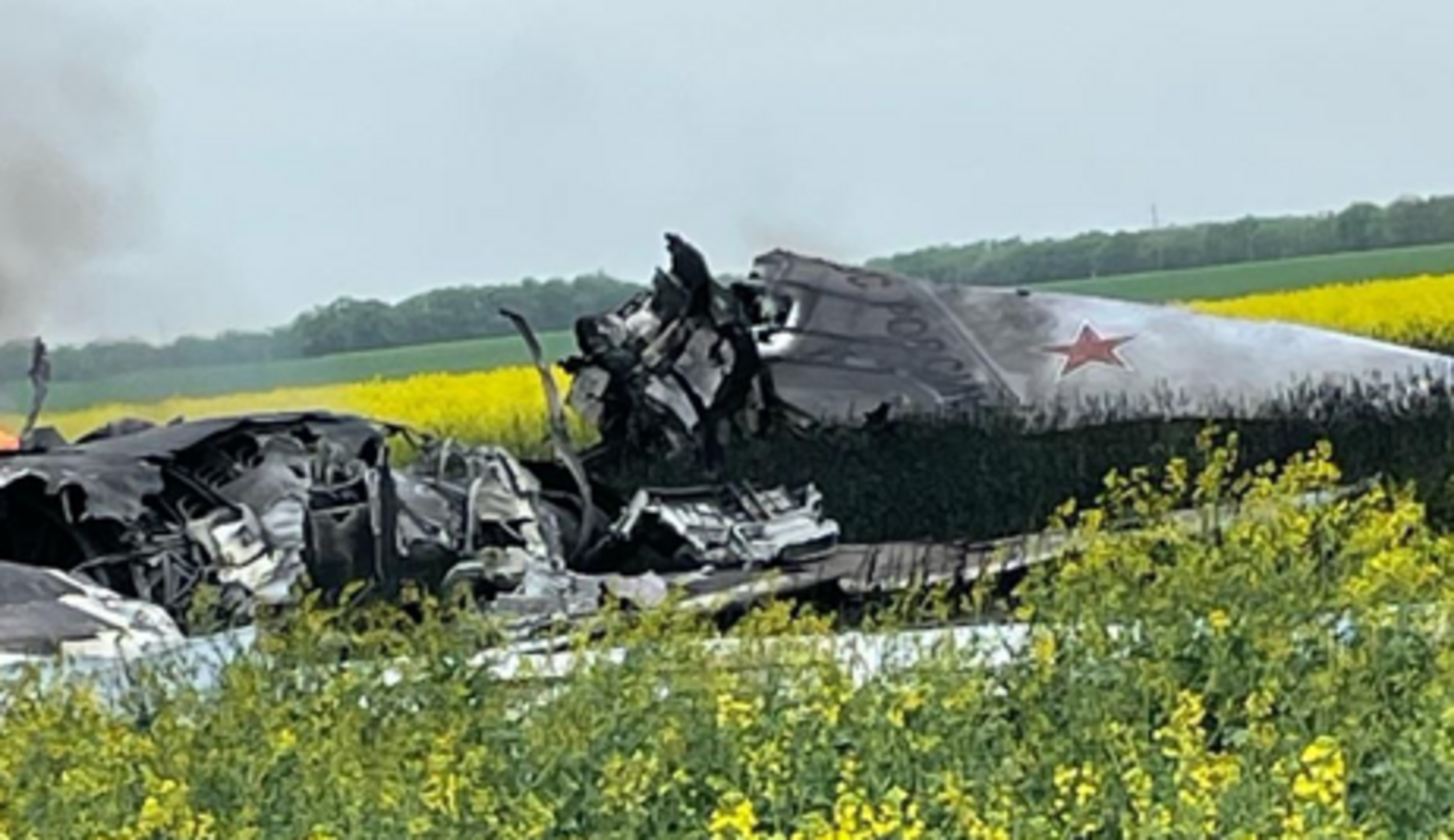 На Ставрополье упал бомбардировщик Ту-22М3 - фото и видео - Апостроф