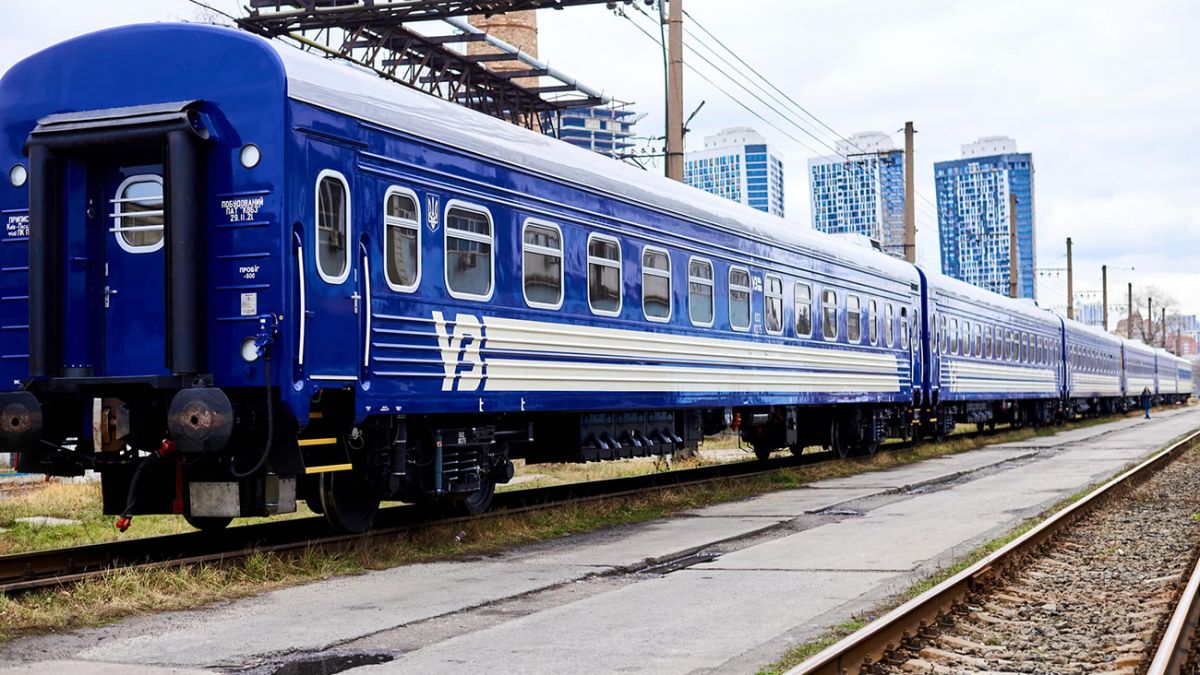 УЗ відкрила продаж квитків на нові потяги з Києва до Львова і Вінниці
