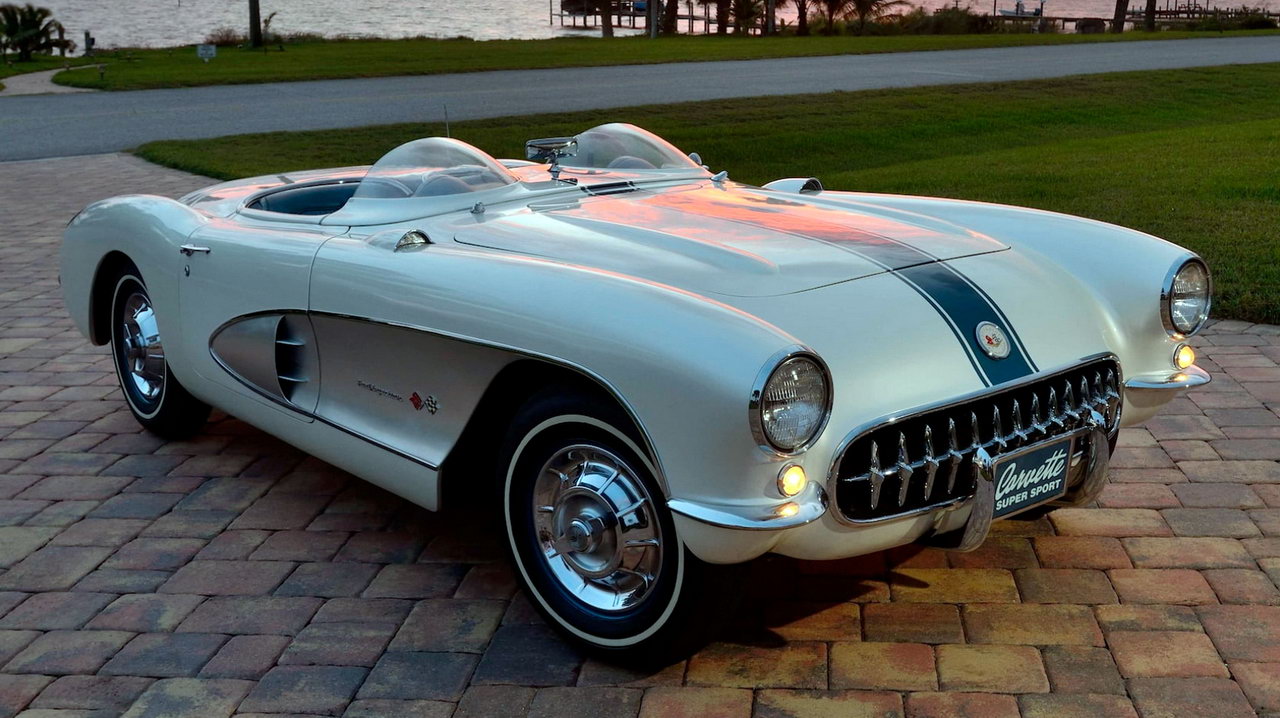 Уникальный родстер Chevrolet Corvette 1957 года продают за два миллиона  долларов - фото - Апостроф