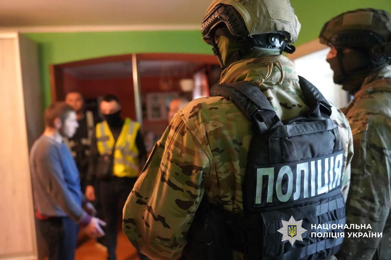 Нацполіція оголосила про масштабну загальнодержавну спецоперацію з сотнями обшуків