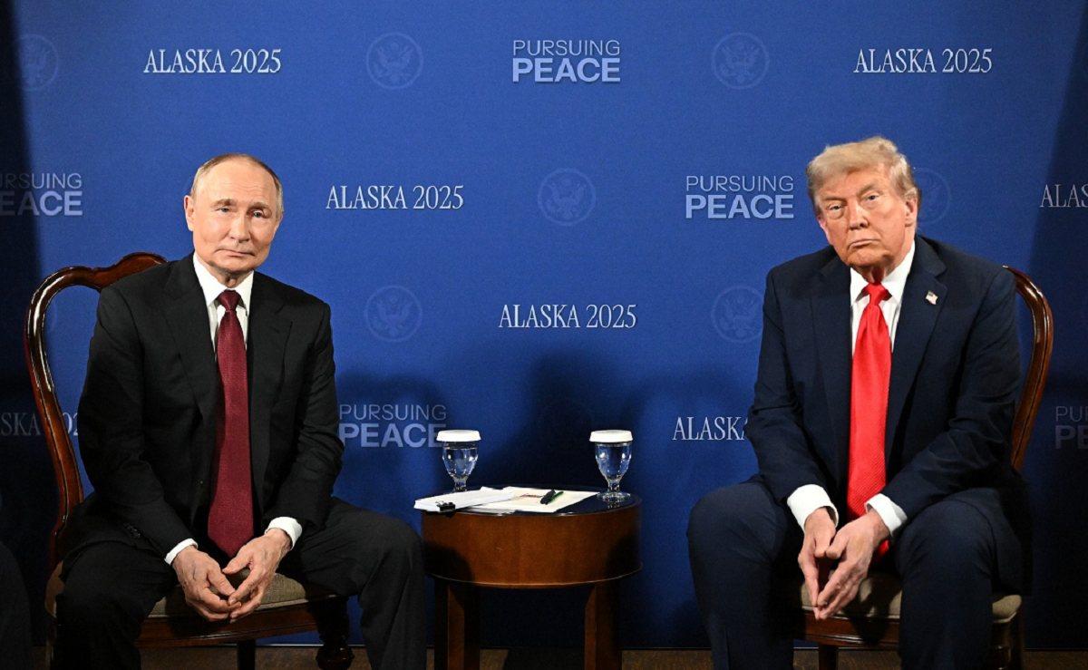 Трамп и Путин проведут переговоры перед встречей президента США с Зеленским - Axios