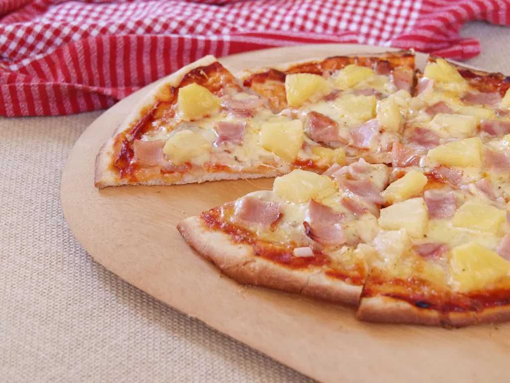 Пицца гавайская с ананасами рецепт с фото