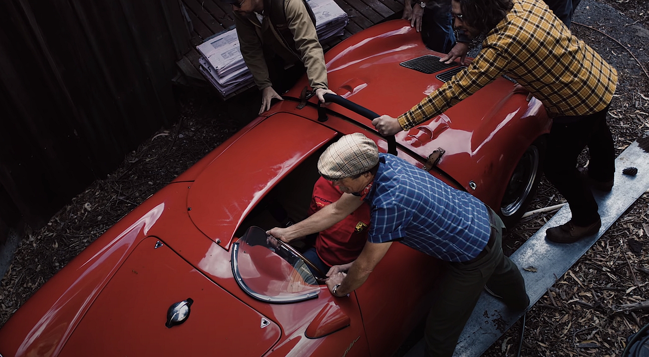 Porsche 550 Spyder - редкое авто нашли в США в морском контейнере, фото и  видео - Апостроф