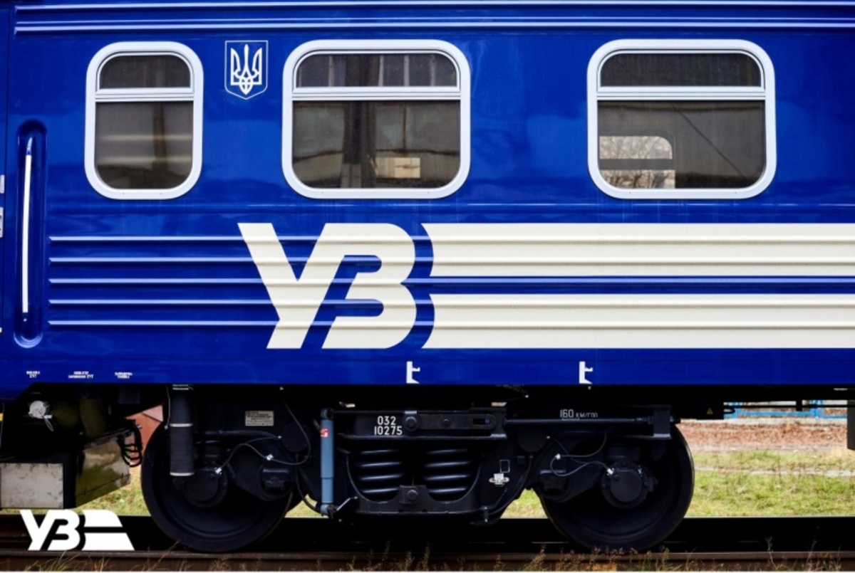Укрзалізниця: поїзди курсують попри блекаути, відхилення від графіка мінімальні