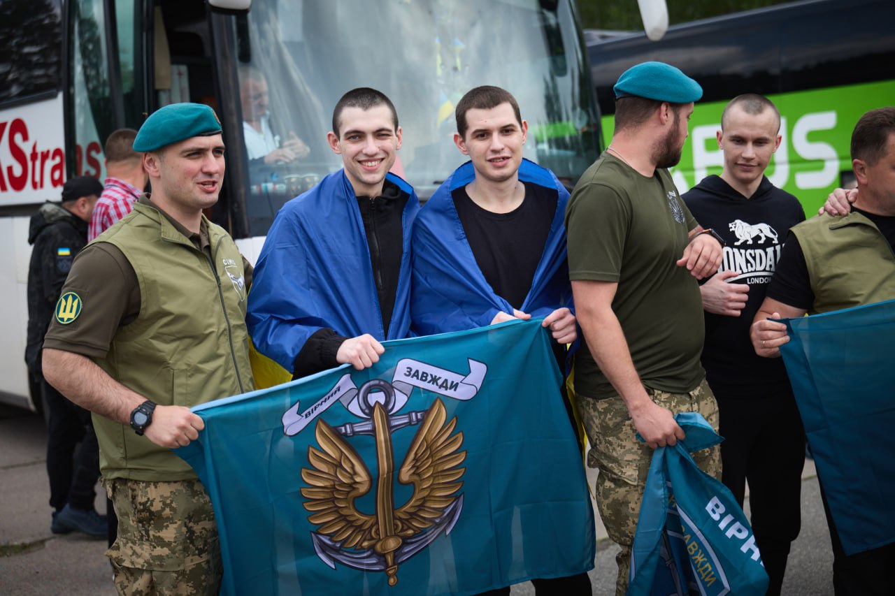 Відбувся другий етап повернення тяжко поранених та тяжкохворих воїнів із російського полону