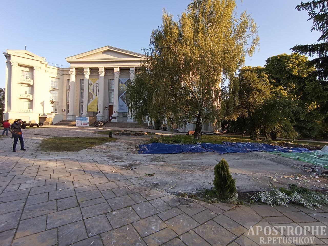 В Киеве демонтировали храм УПЦ МП возле Десятинной церкви - фото - Апостроф