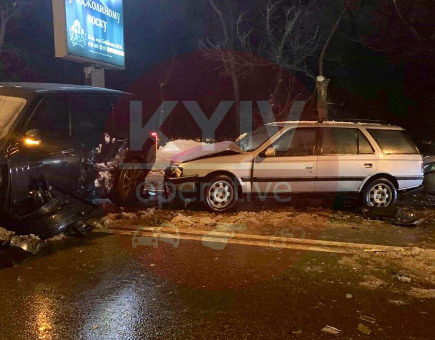 П'яний "прокурор" влаштував у Києві масштабну ДТП: фото і відео з місця аварії