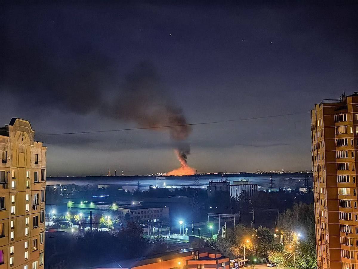 Пожар в Щелкино 27 сентября - после взрыва начался пожар в районе аэродрома  Чкаловский - фото - Апостроф