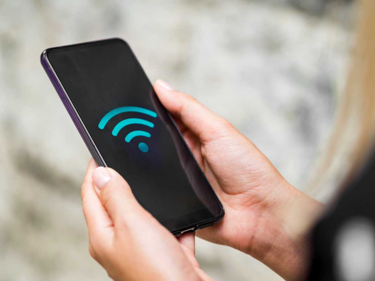 Почему нужно отключать WI-FI на смартфоне перед сном – важные причины -  Апостроф