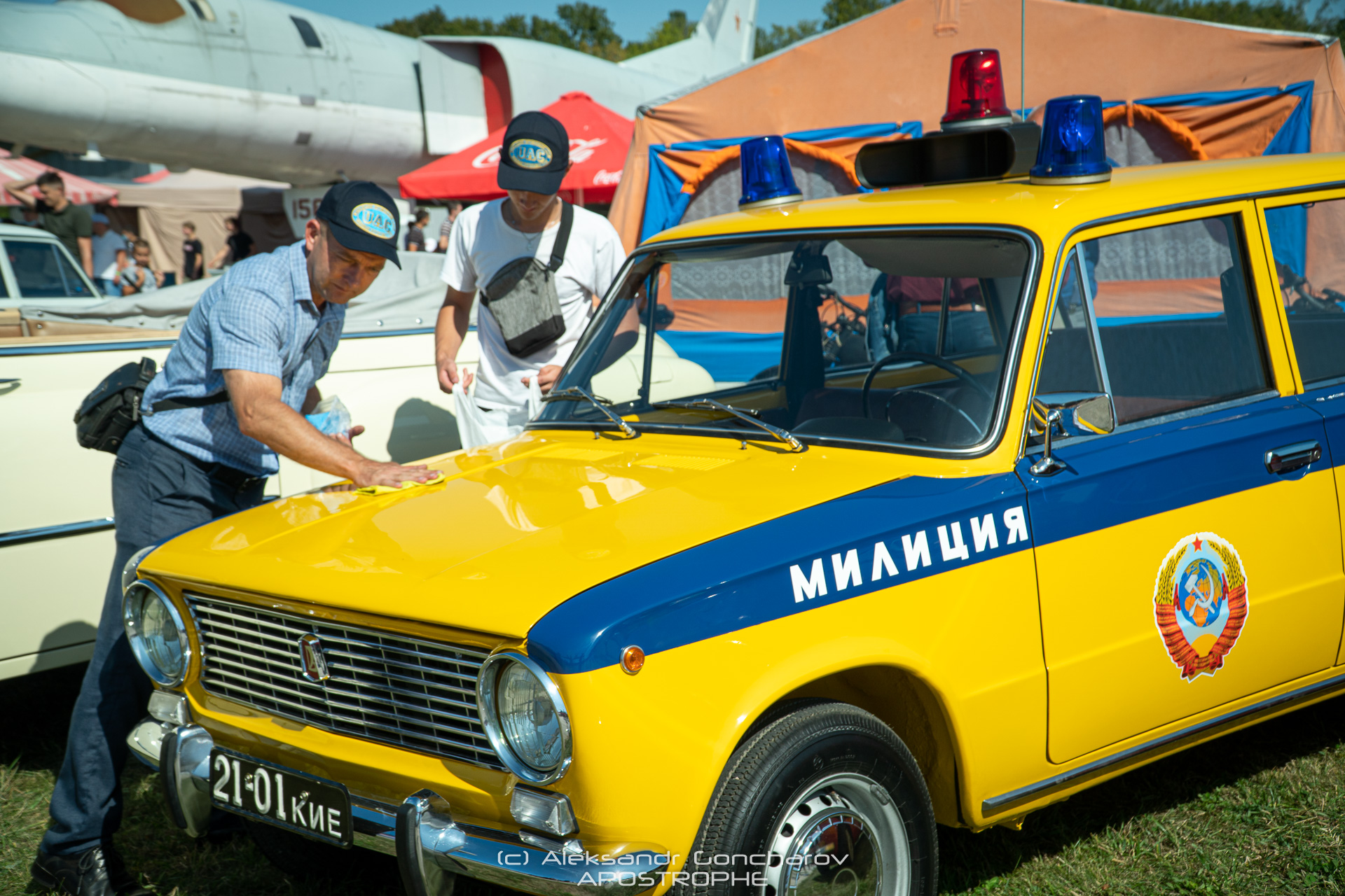 В Киеве проходит фестиваль автотехники Old Car Land 2020 - эксклюзивные  фото - Апостроф