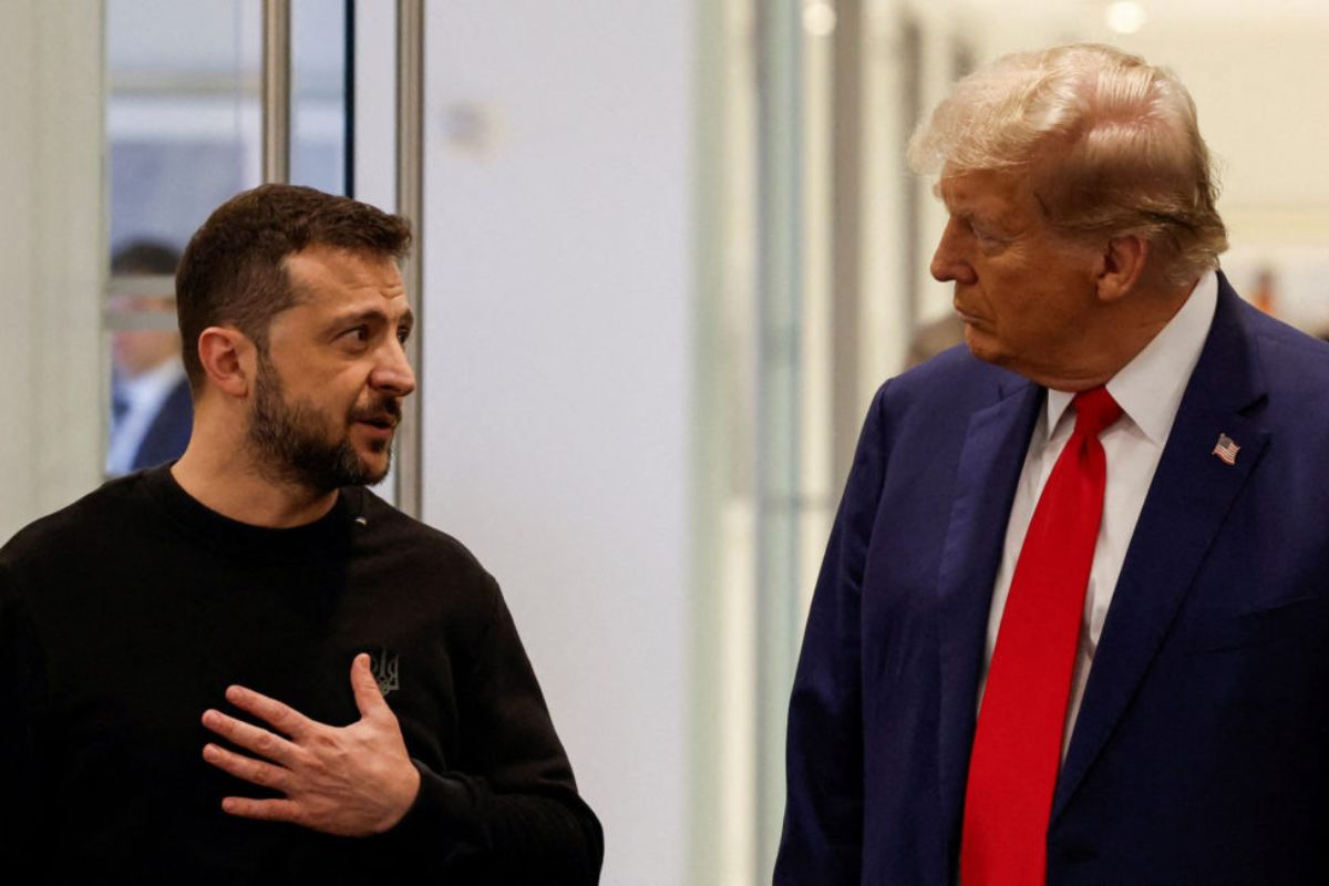Зеленський та Трамп проводять телефонну розмову