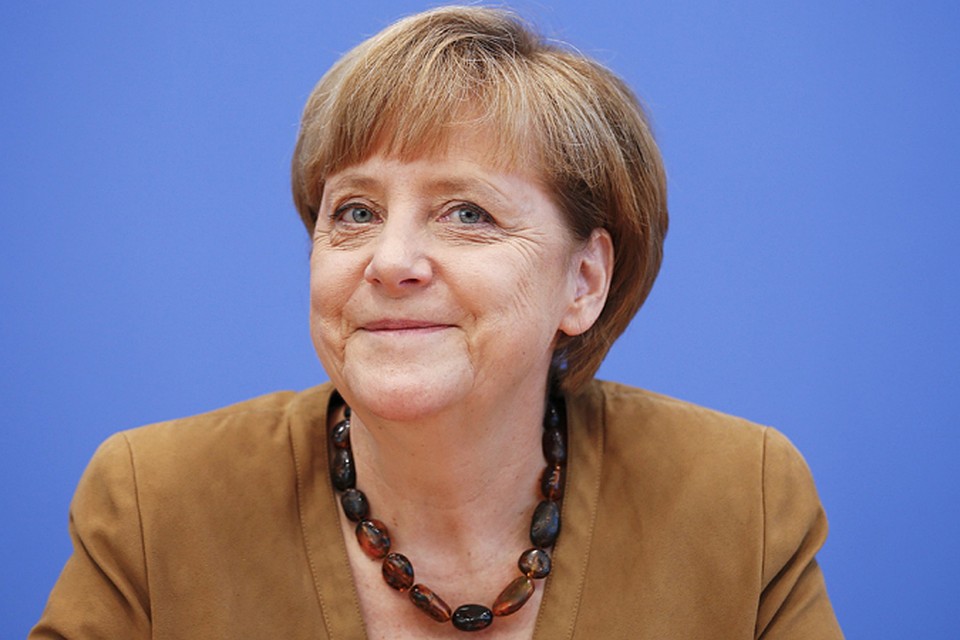 Ангела Меркель была нудисткой — Смотри в оба!