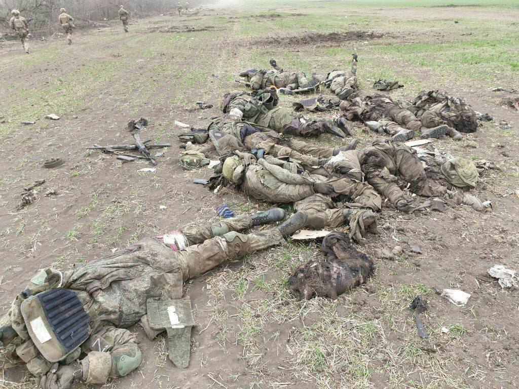 Кидали техніку та трупи солдатів: окупанти зазнали тяжких втрат