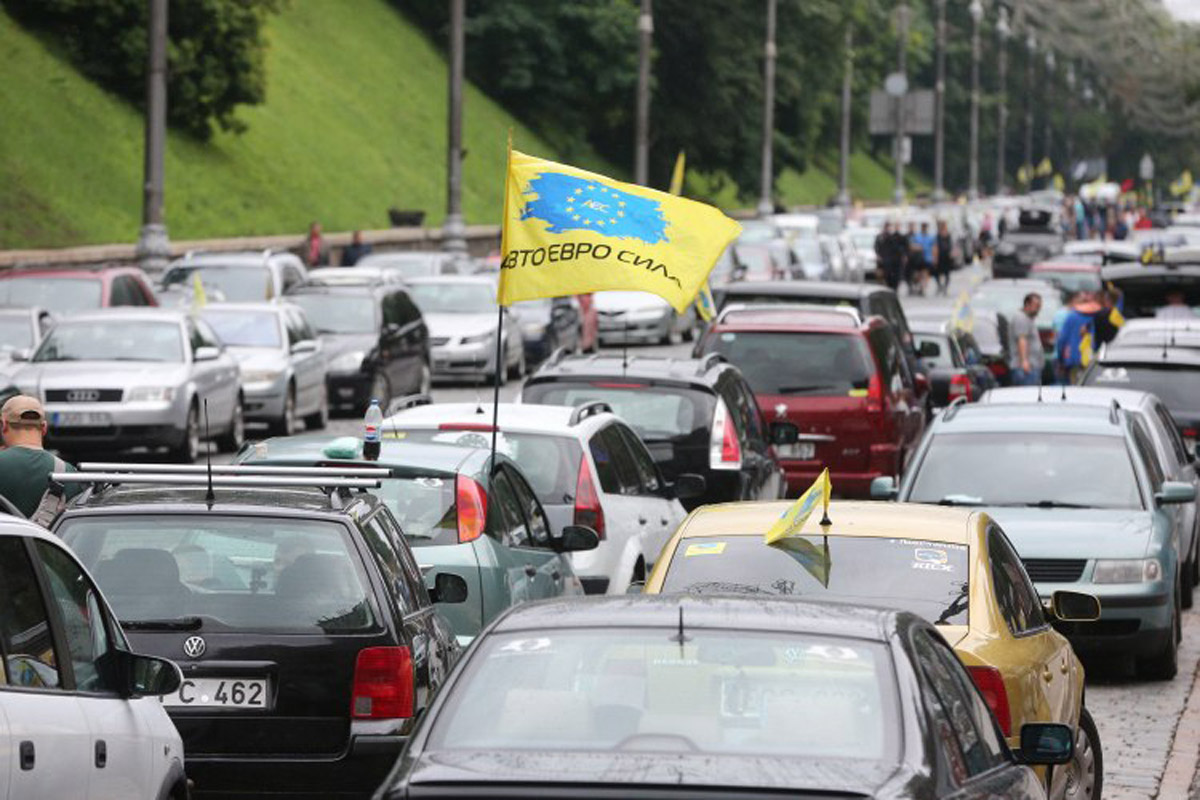 В Украине хотят отменить акциз при растаможке авто: насколько подешевеют 