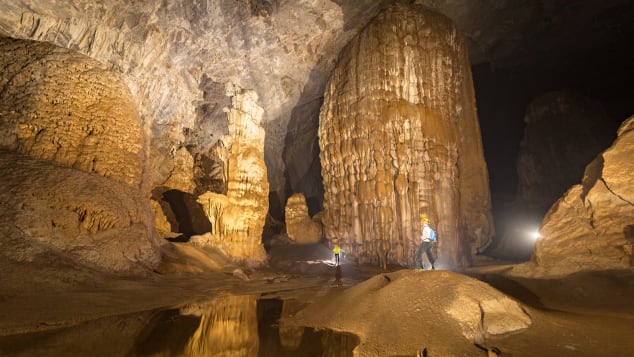 Дайверы побывали в самой большой пещере в мире. Фото