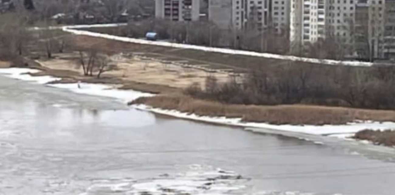 Затопление в Кургане - уровень воды в Тоболе достиг 9,27 м - видео -  Апостроф